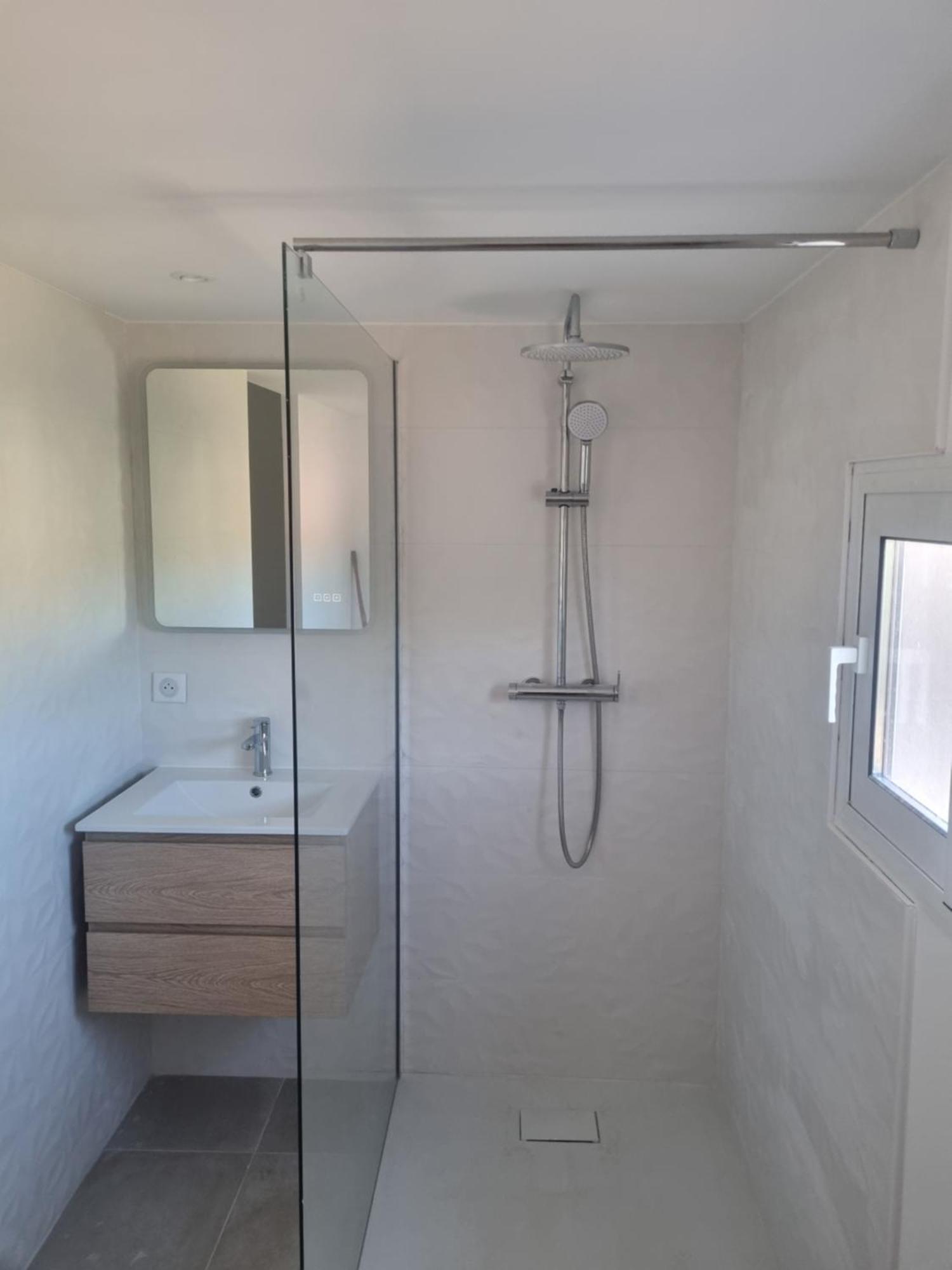 Villa Manoa Олиул Екстериор снимка