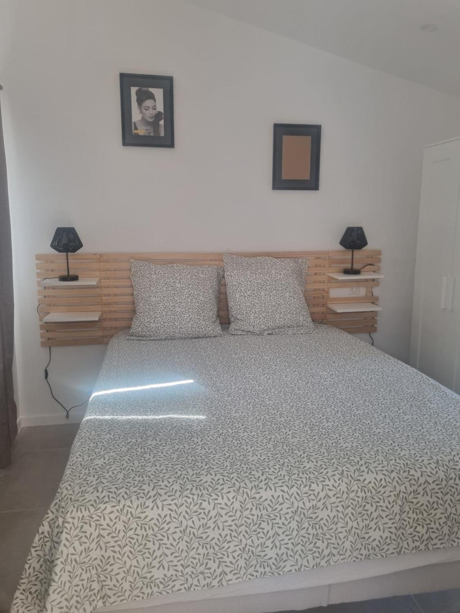 Villa Manoa Олиул Екстериор снимка